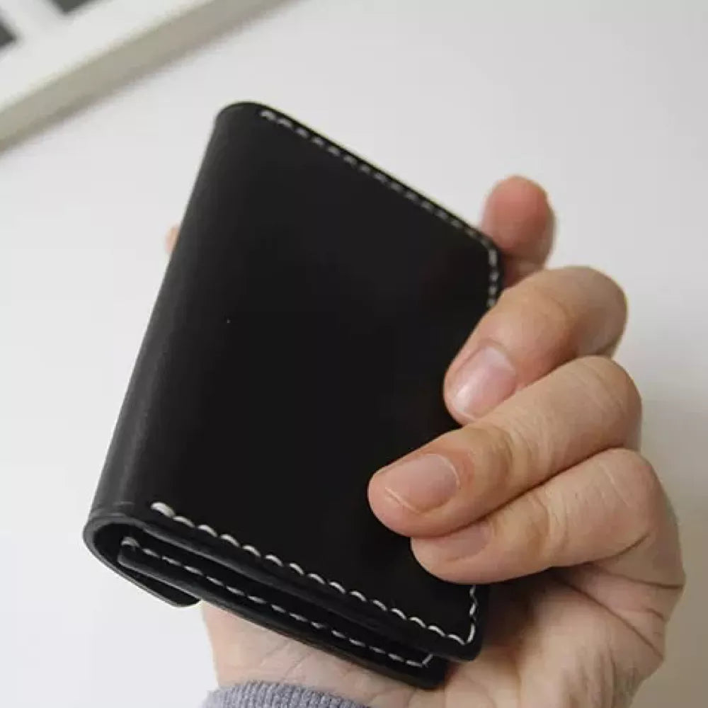Black Vegetable-Tanned Leather Cardholder Wallet - Simplicity Style Card Case