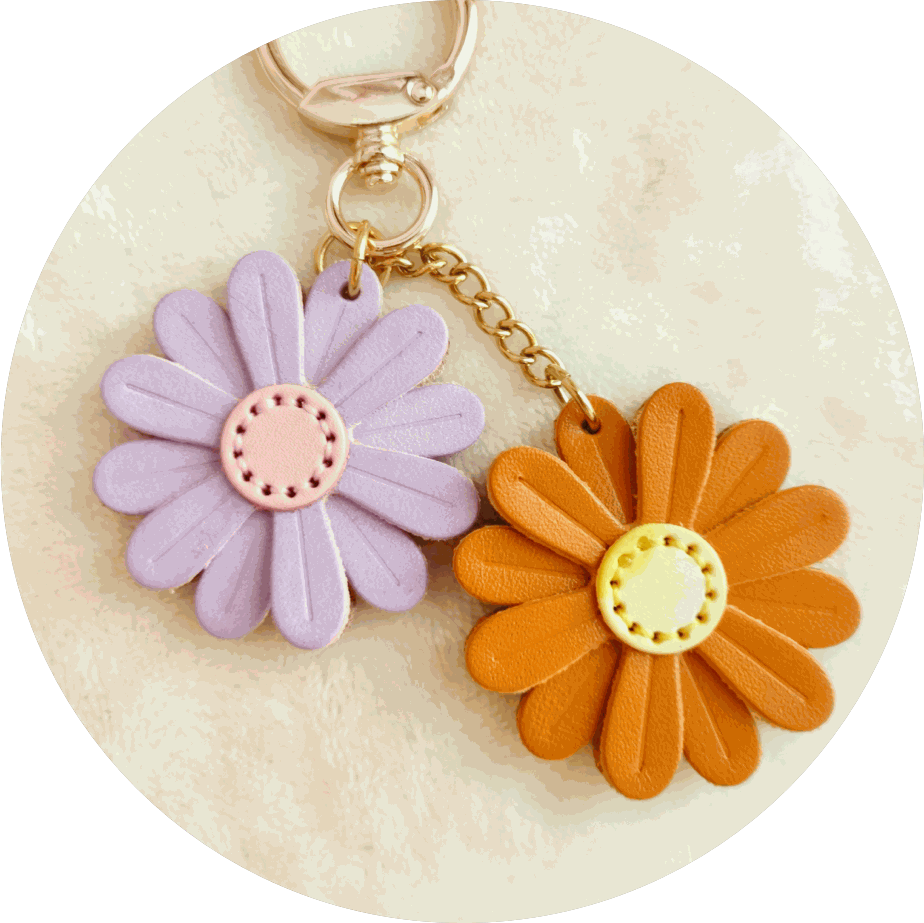 Leather Bag Charm - Customized Daisy Flower Keychain | WittyWilding