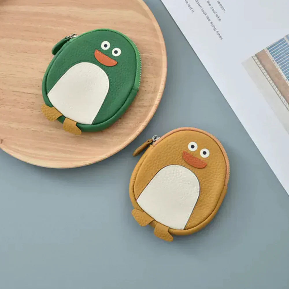 Penguin-Shaped Leather Keychain Wallet – Purse For Animal Lovers, Cute Travel Accessory