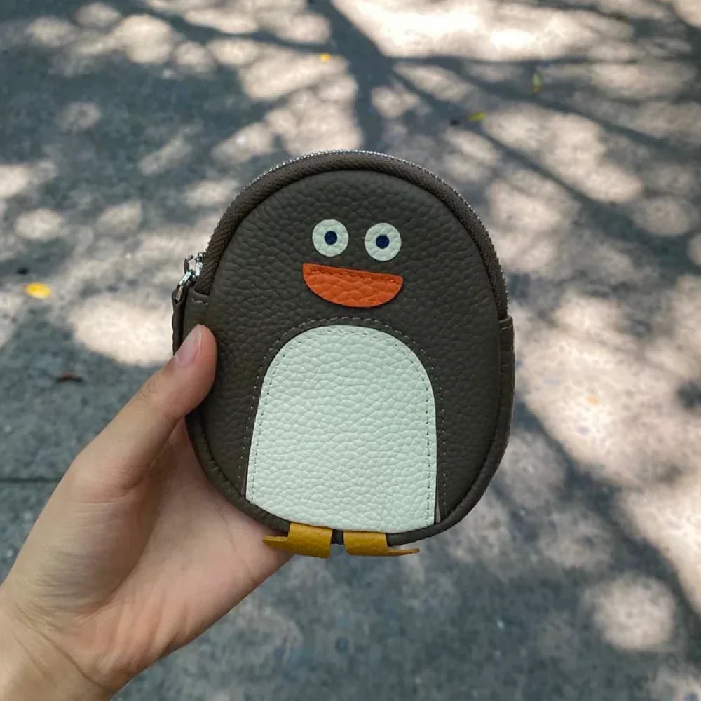 Penguin-Shaped Leather Keychain Wallet – Black Purse For Animal Lovers, Cute Travel Accessory