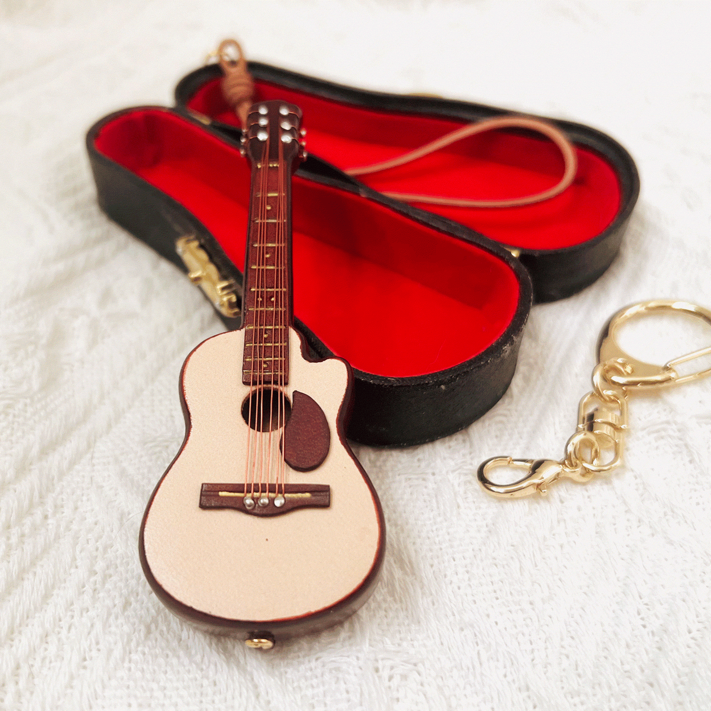 Leather Keychain - Exquisite Miniature Guitar Keychain | WittyWilding
