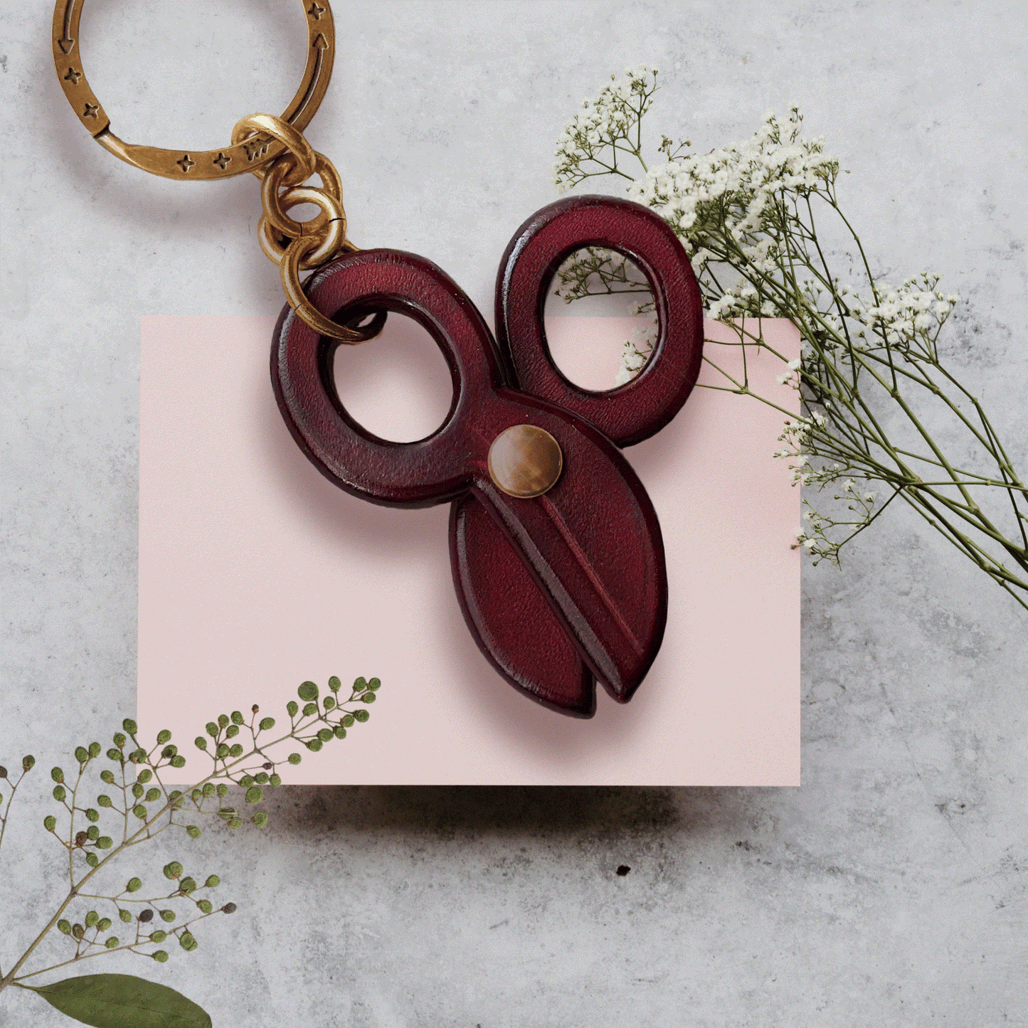 Leather Keychain - Exquisite Miniature Scissors Charm | WittyWilding