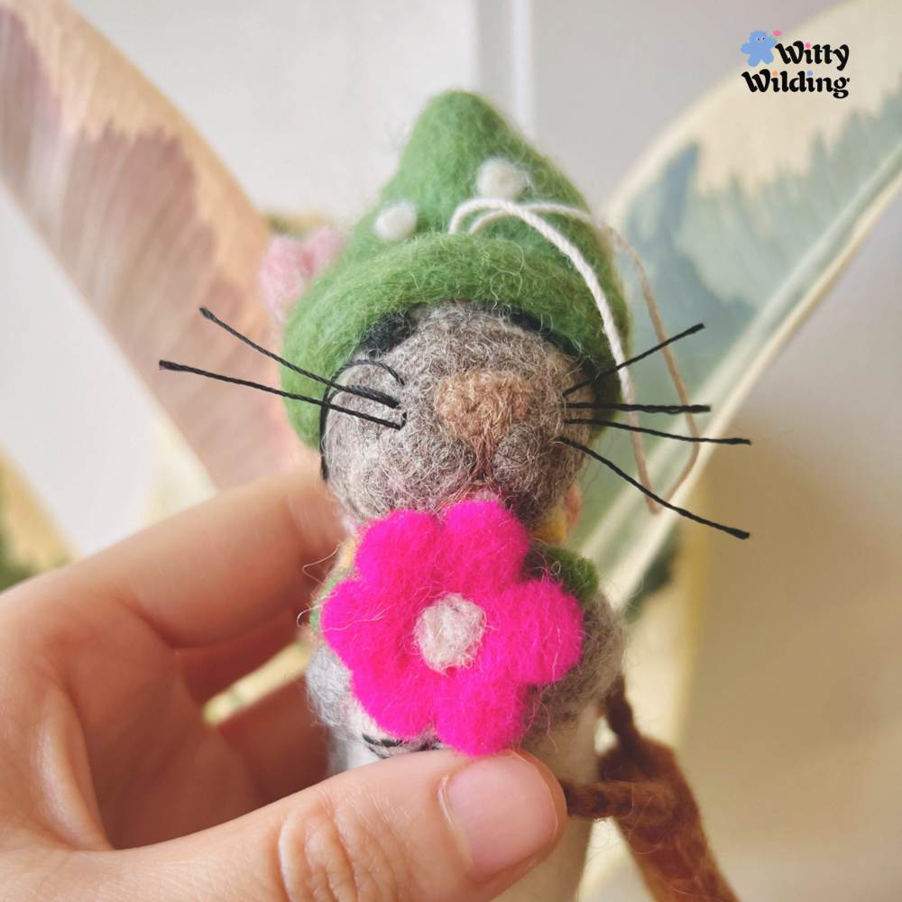 Wool Needle Felting - Field Mouse with Flowers Charm, Christmas Gift