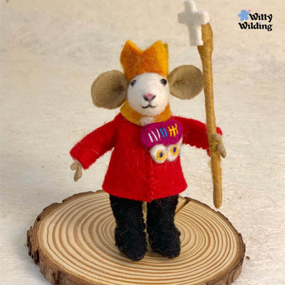 Wool Needle Felting-Religion Mouse with backpack,Christmas Decoration